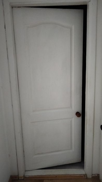 Продам 4 дверей все за - 6000 тг