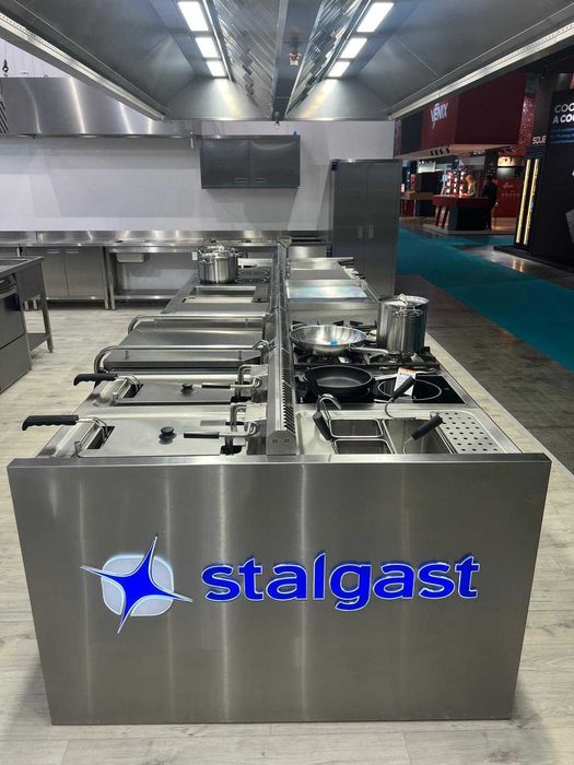 Linie completa bucatarie + Hota pe inductie cu compensare Aer