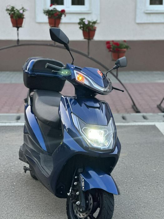 vind scuter electric ca nou