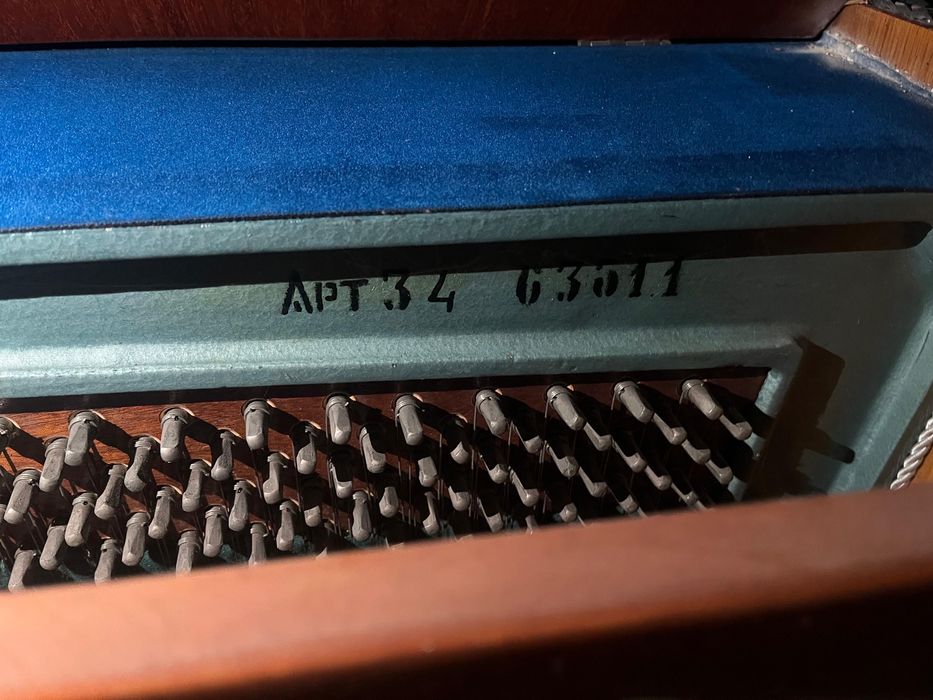 продаю пионино хорошый