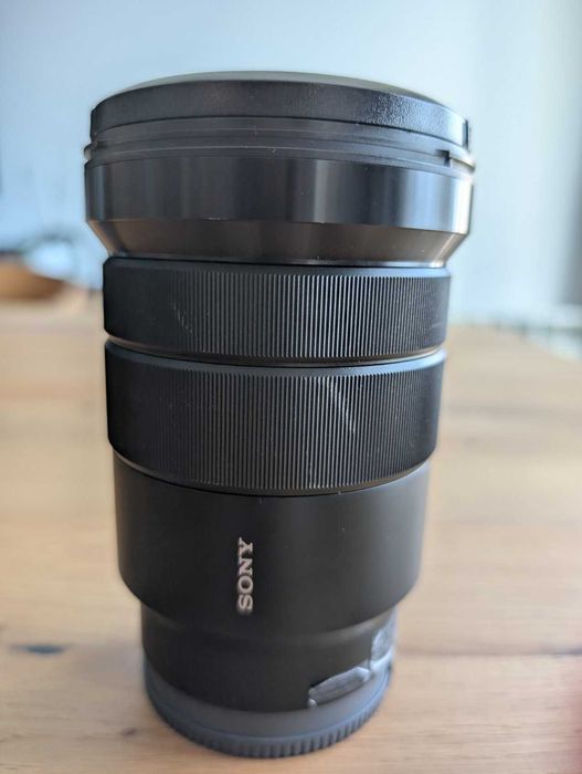 Sony A6000 с обектив E PZ 18-105 F4 G OSS
