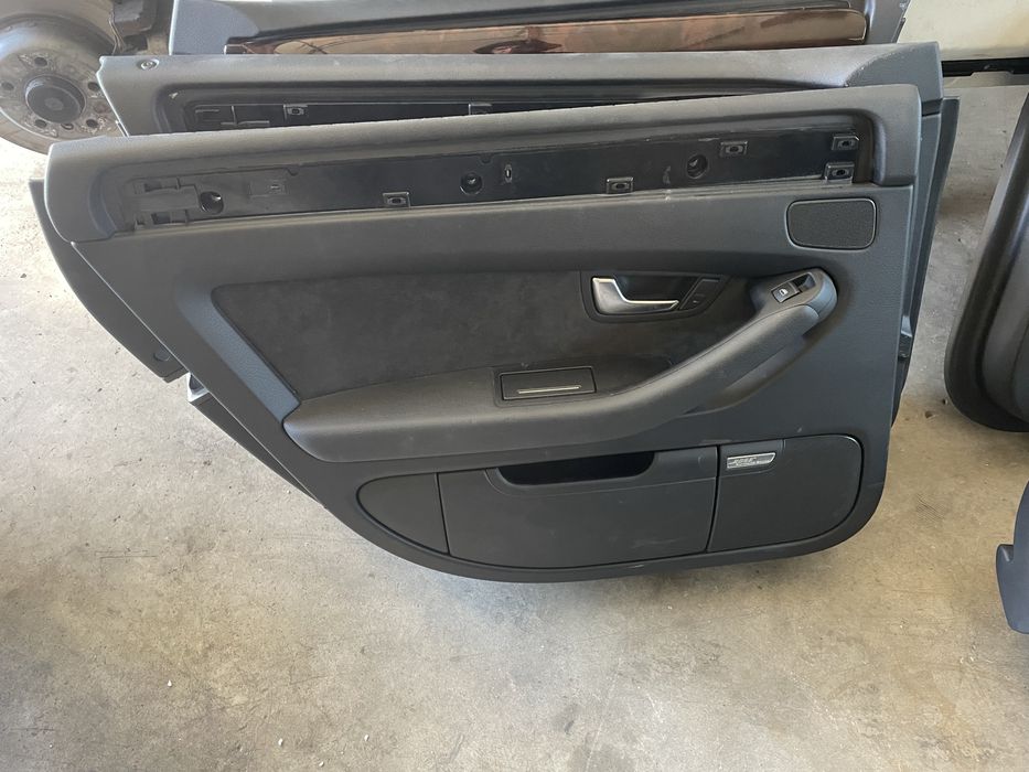 Set panouri usi impecabile Audi A8 d3 bose piele alcantara negru