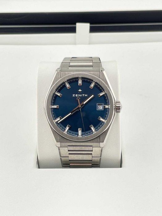 Часы Зенит Defy Classic