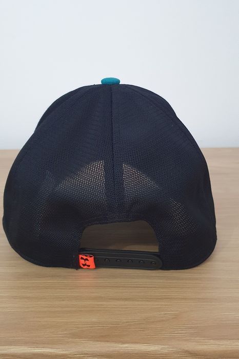 Vand Sapca Under Armour Project Rock Trucker