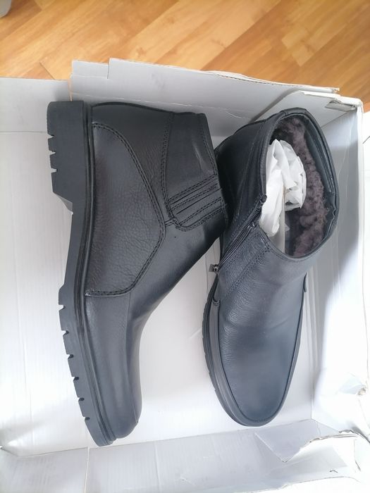 Продам мужские сапоги