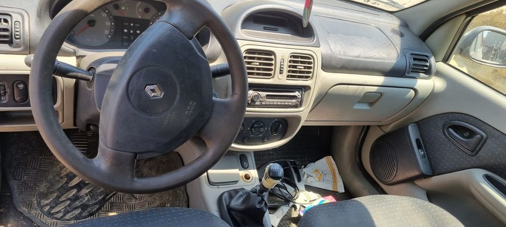 Bara fata Renault Clio Symbol capota far radiatoare aripa usi geam