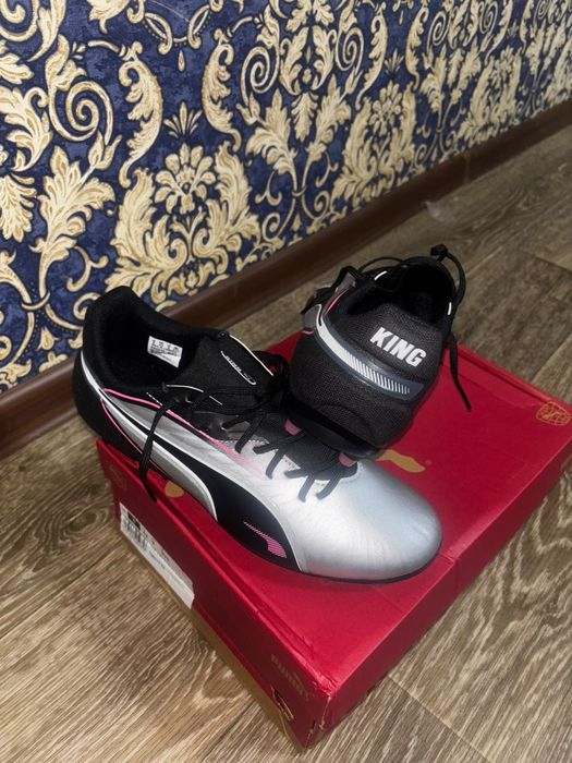 Футбольные бутсы Puma
