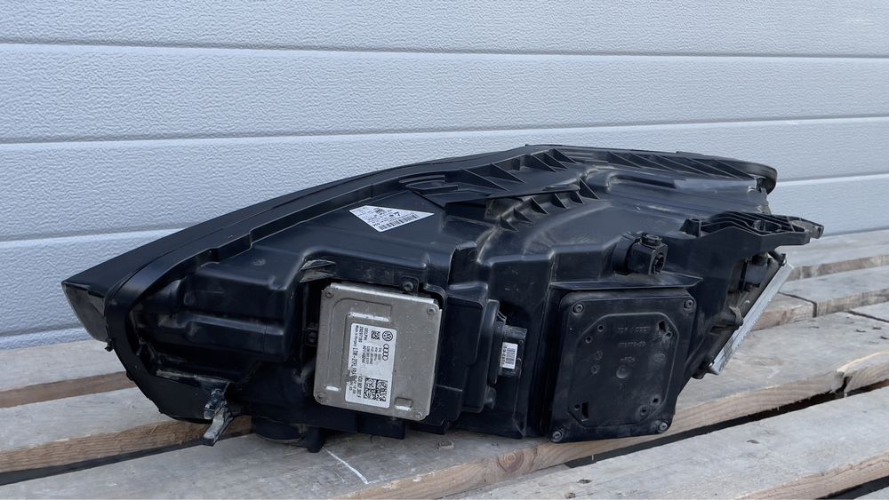 Десен фар AUDI A6 C7 4G FULL LED 4G0941034