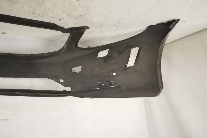 Предна броня Оригинална със сензори и миещи устройства в добро състоян