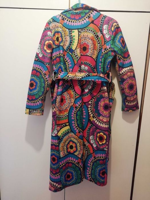 Пъстро бутиково палто