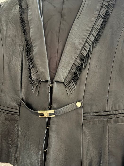 Елисабета Франчи естествена агнешка кожено яке вталено