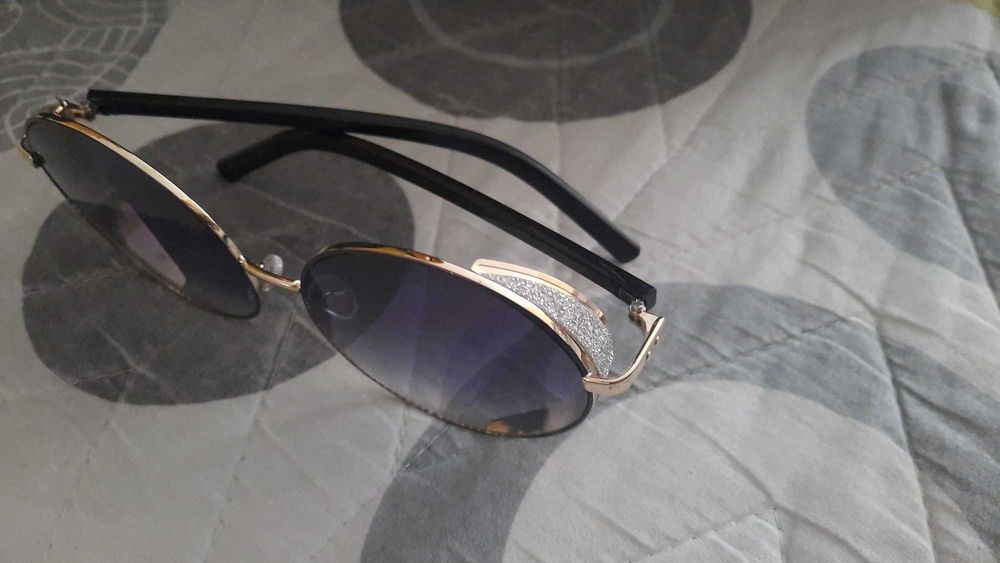 Дамски слънчеви очила