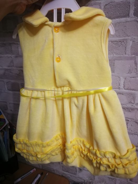 Продам праздничные платья на девочку