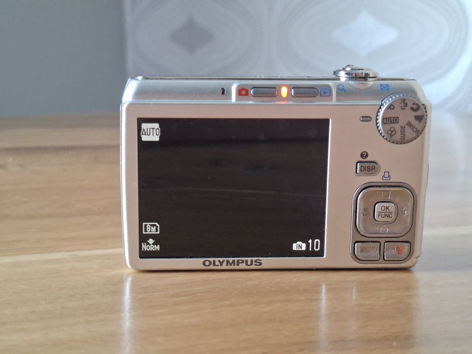 Cameră Olympus FE-320 (vândut)