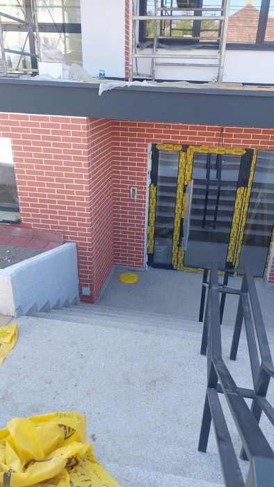 Echipa seriosa,executam lucrari in constructii. Insatalatii sanitare