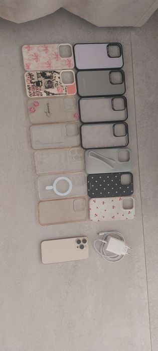 IPhone 13 pro в златист цвят