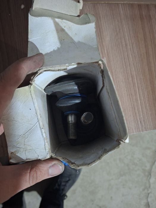 Шаровые опоры  21214 niva