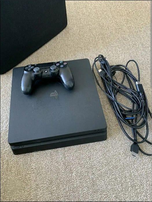 Playstation 4 slim 1 TB