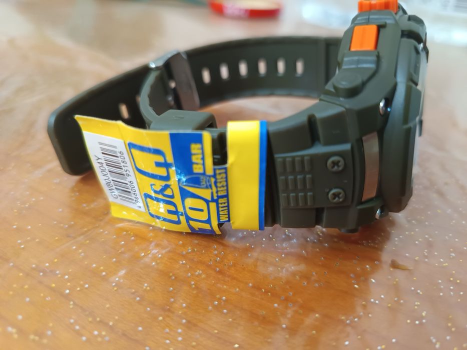 Ceas Q &Q Wather resistent