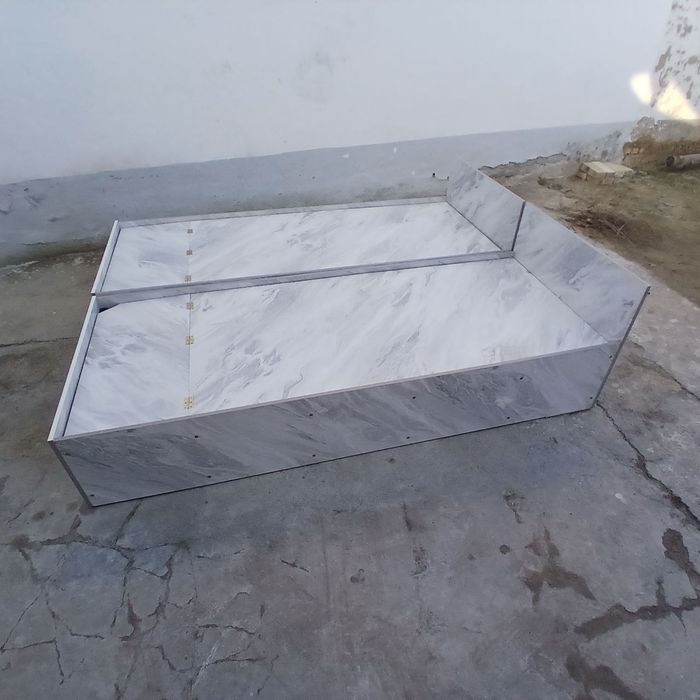 диван крават сотилади  куп ишлатилмаган хали янги