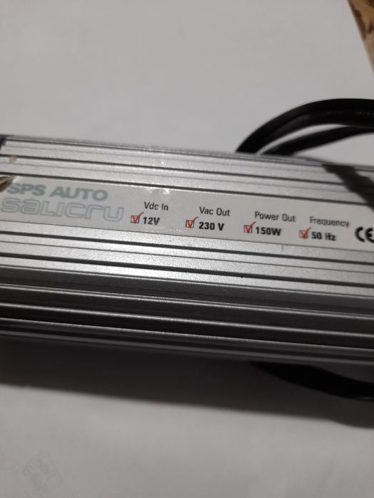 Преобразувател на ток от 12v на 230 v