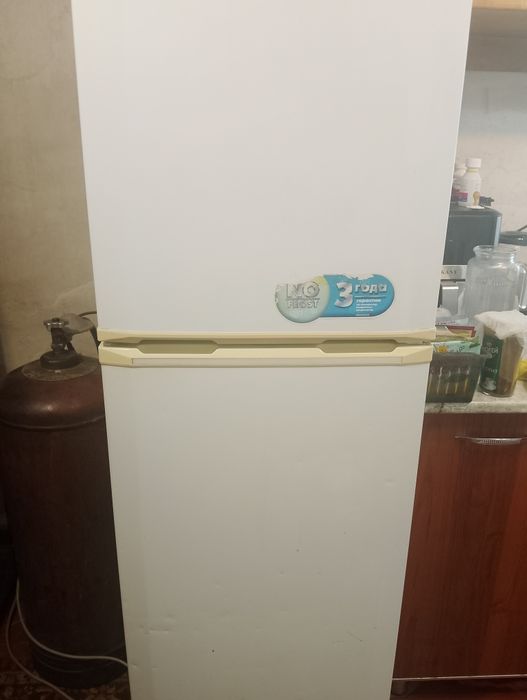 Продам холодильник