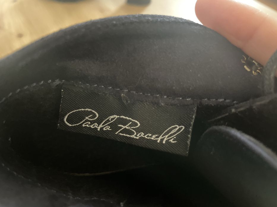 Обувки с нисък ток