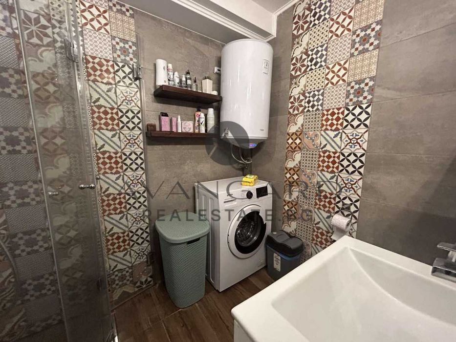 Продава се Тристаен апартамент в Пловдив, Христо Смирненски - 64 кв.м за 1961 €/кв.м - Снимка #5