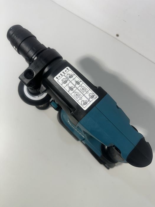 Makita DHR 243 totopercutor