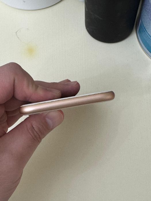 Продам iphone 8 128 gb