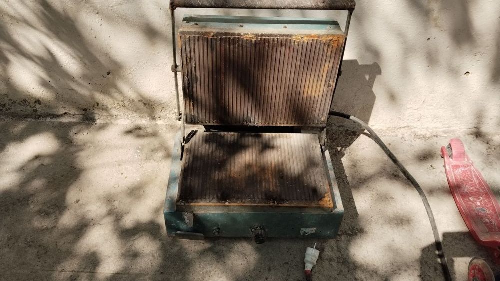 Toster cccr 220v moshniy. Rabochiy