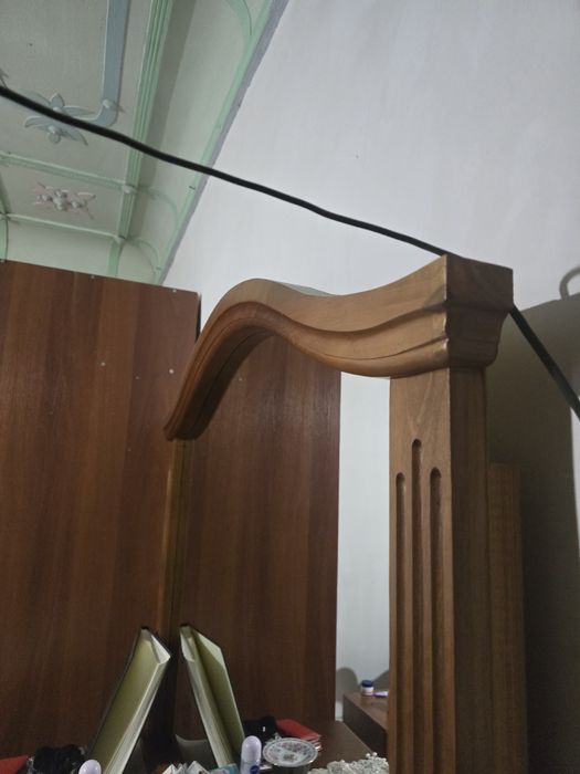 Комот трюмо ойна