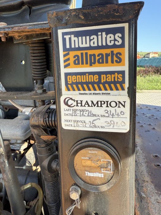 De vanzare sau da inchiriat Dumper cu cuva rotativa