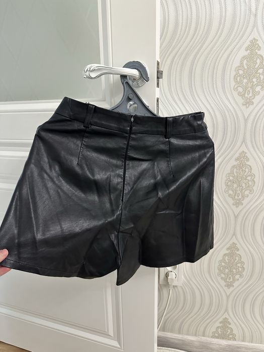 Шорты экокожа, черные