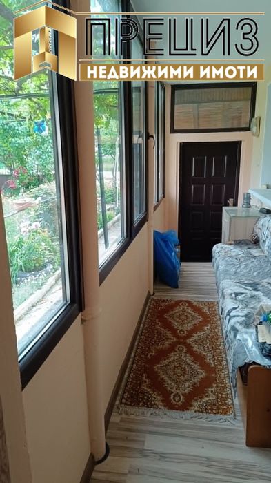 Продажба Къща гр. Каспичан - с. Златна нива 720m² и двор 720m²