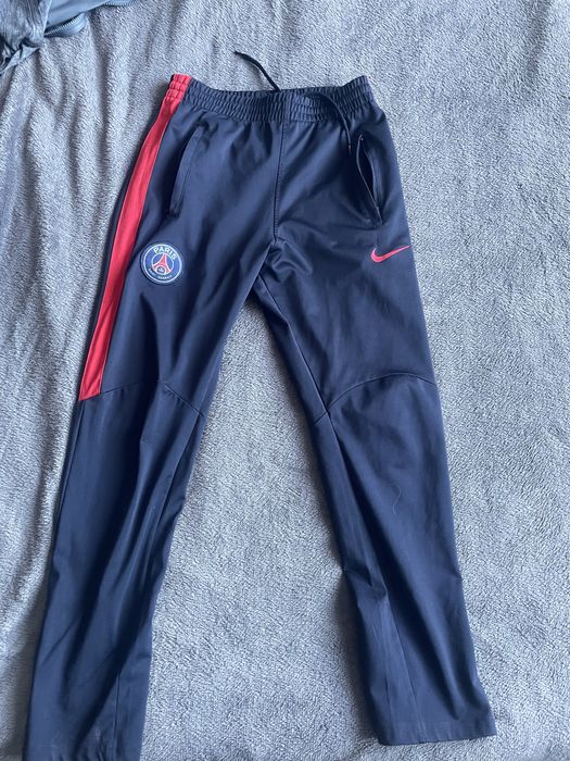 Спортни горнища Nike / Manchester city и долнище PSG