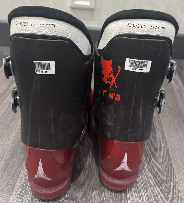 Горнолыжные ботинки Atomic детские, размер 23,5