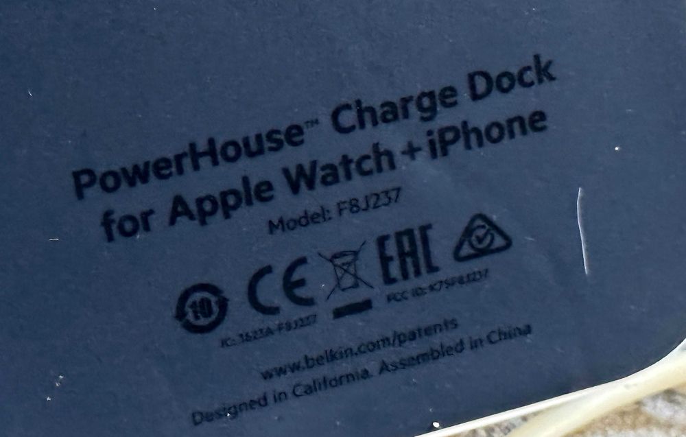 Stație încărcare Belkin PowerHouse F8J237 iPhone și Apple Watch
