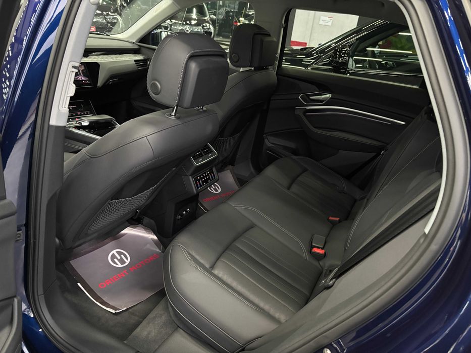 Audi e-tron 55 quattro|Без пробега Q8 AWD Prestige 402л.с./Электро USA