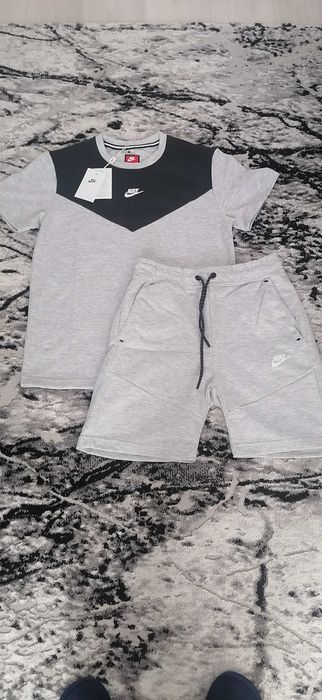 Compleu barbati Nike tech