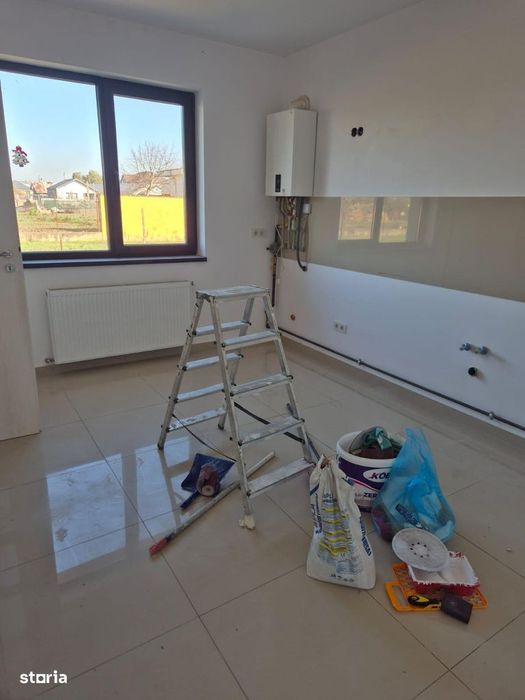 Casa de vanzare 4 camere|Cornetu