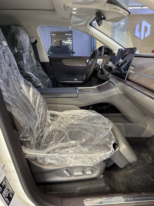 Leapmotor c11 300км Рестайлинг 20263года Гарантии!!!