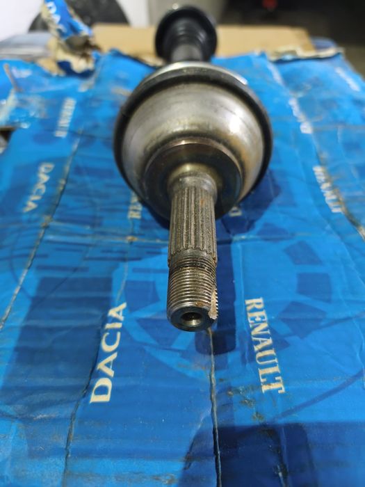Planetara Dacia papuc diesel 4x4 dreapta scurtă
