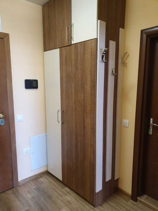 Дава се под наем Двустаен апартамент в София, Младост 2 - 65 кв.м за 816 € - Снимка #2