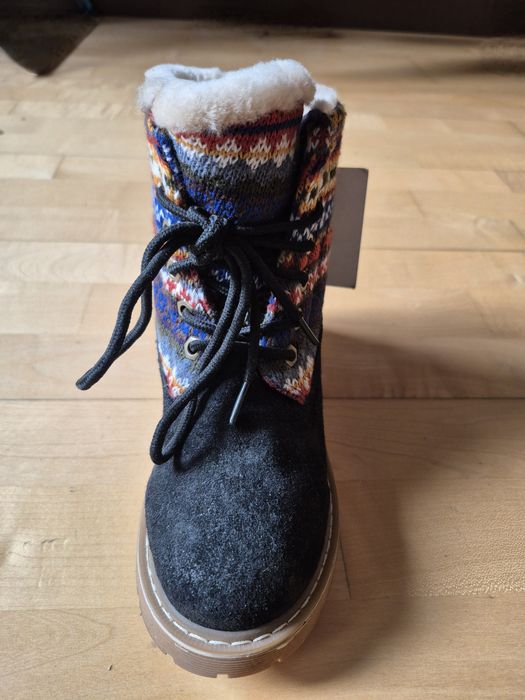 Ботинки зимние детские новые