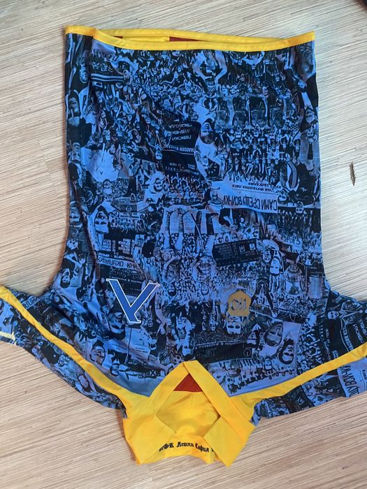 Юбилейна тениска Левски 110 години (двулицева)