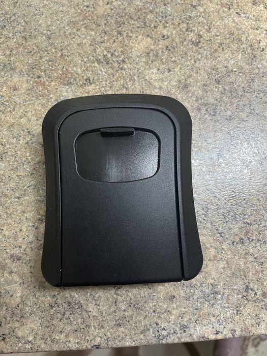 Продам ключницу