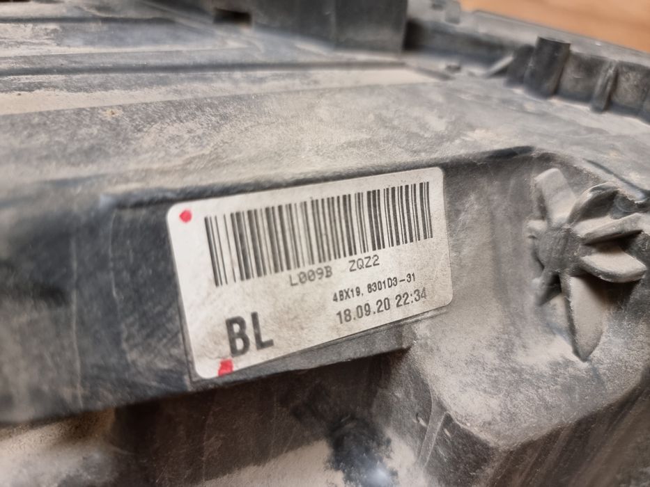 Фара левая Мицубиси Аутлендер 2021