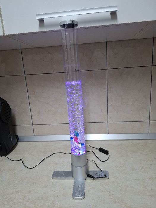 Lampa cu led si pestisori