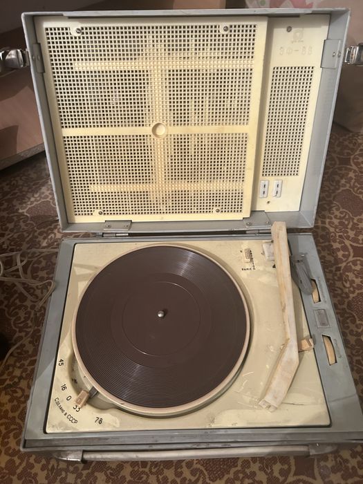 Продам проигрыватель